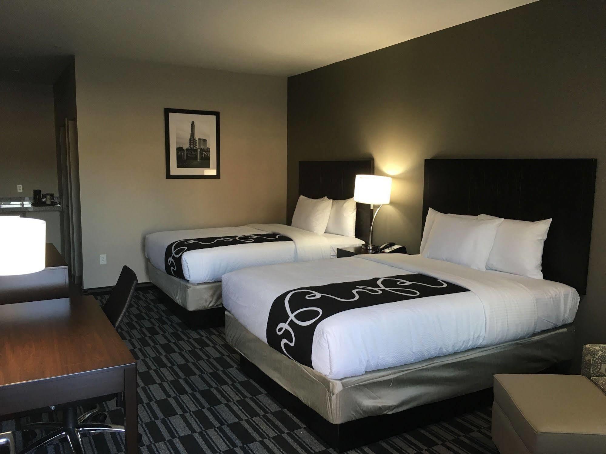 Catoosa Inn & Suites Extérieur photo